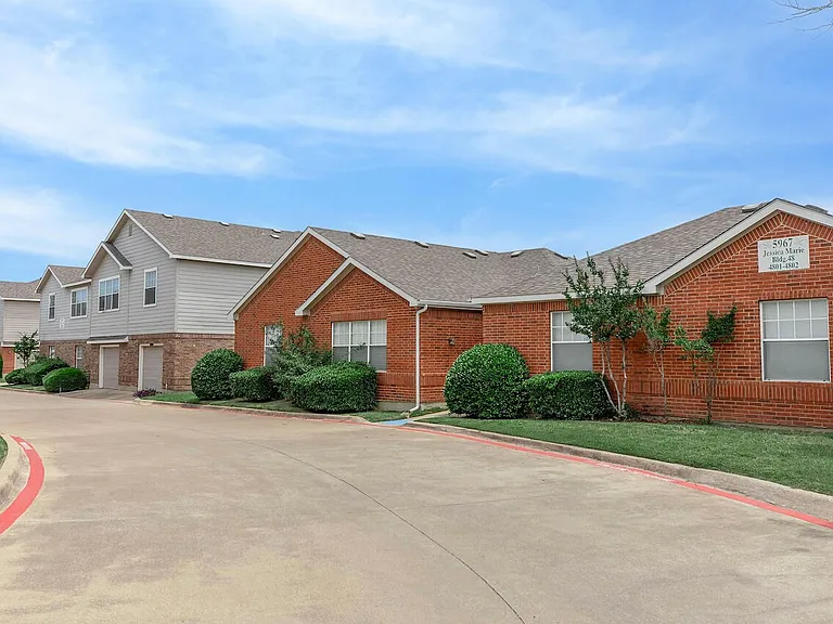 Amelia Parc Sr II — Photo 51