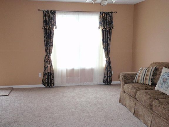 5th image of 2000 Kensington Pl