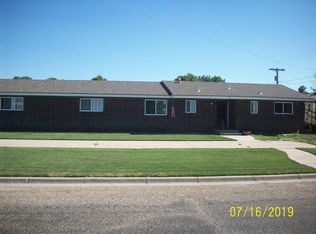 715 E 4th St, Goodland, KS 67735