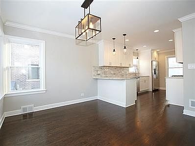 4th image of 514 S Stratford Ave