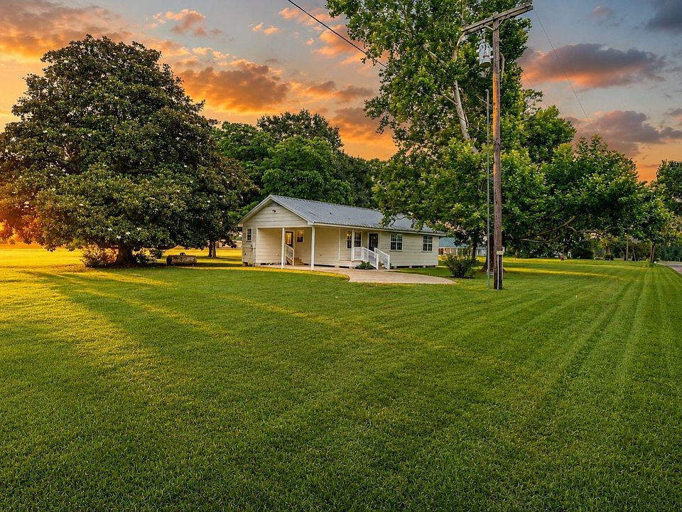 1st image of 2710 County Road 2274