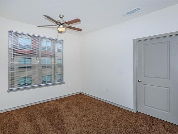 5th image of 4105 Stoneridge Ln