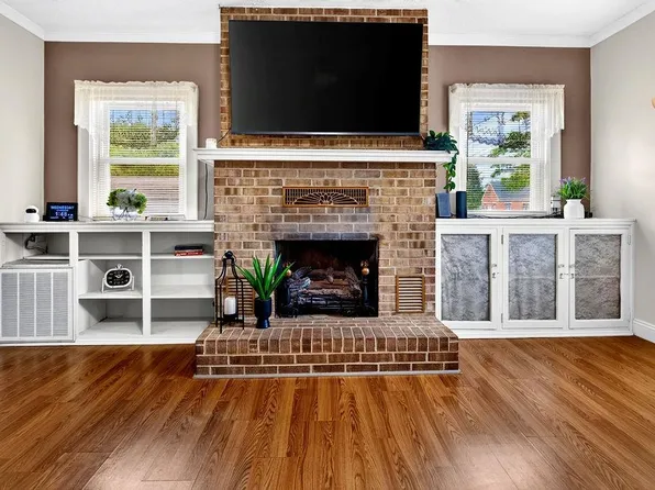 304 N Oak Ln, Waynesboro, VA 22980