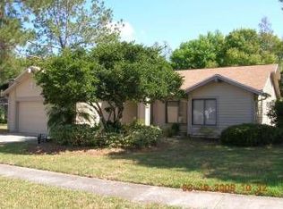 14625 Village Glen Cir, Tampa, FL 33618