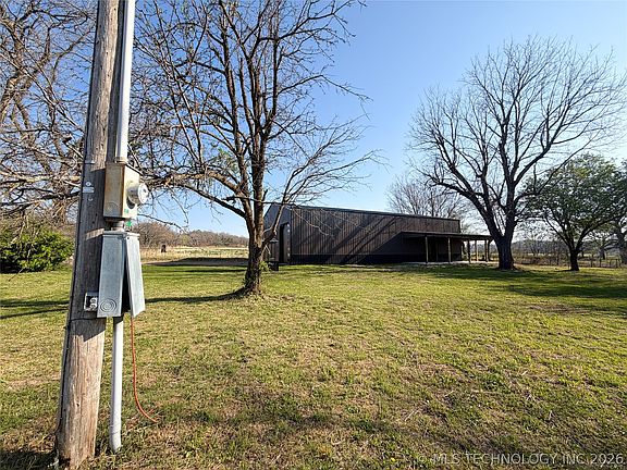3rd image of 72577 S 4644th Rd