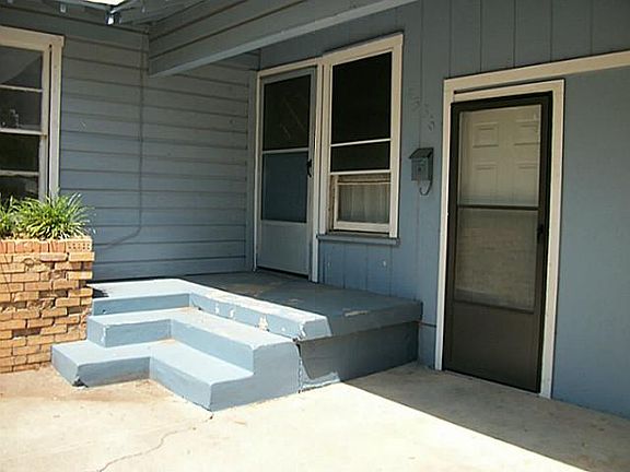 3rd image of 4536 Stadium Dr
