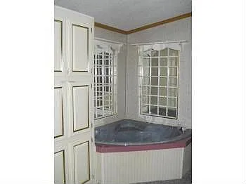 1107 Earl Rd photo 1