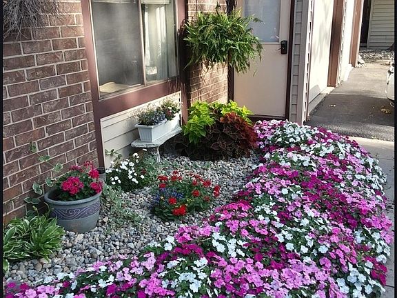 2nd image of 5078 Stellhorn Rd