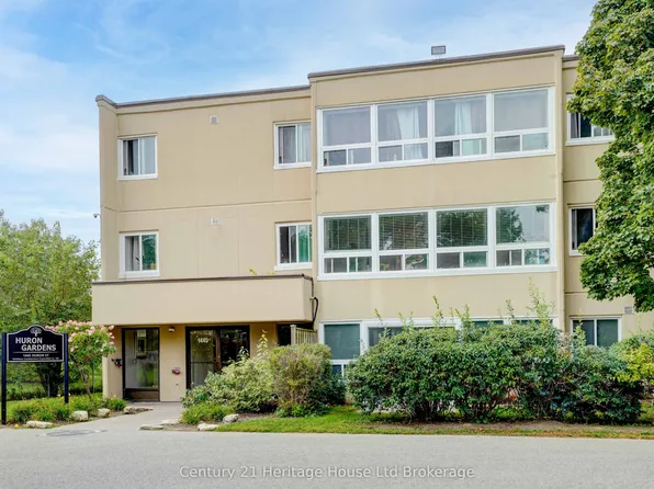 1445 Huron St #205, London, ON N5V 2E6