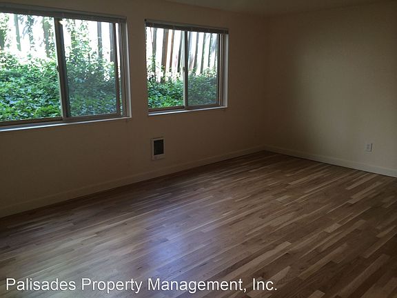 4th image of 715 SE 29th Ave #3868535