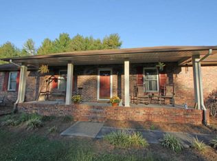 1426 Thrasher Hills Dr NE, Dalton, GA 30721