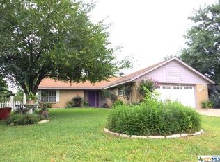 1008 San Jacinto St, Lockhart, TX 78644