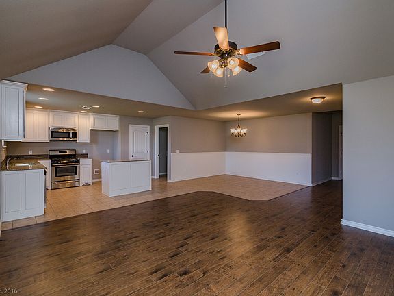 4th image of 905 SW Pure Globe St