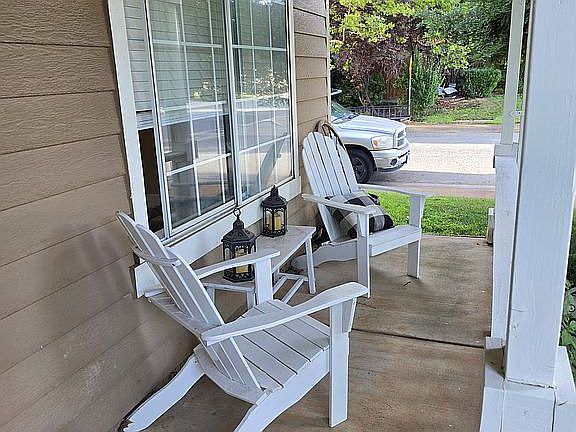 4th image of 4085 Bowyer Blvd