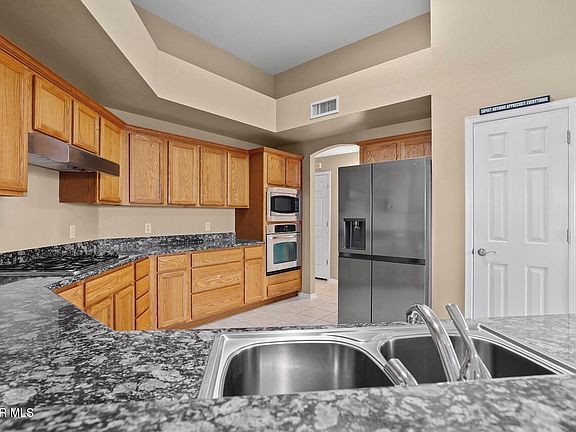 2nd image of 6673 Cabana Del Sol