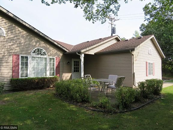 2nd image of 202 1st St N