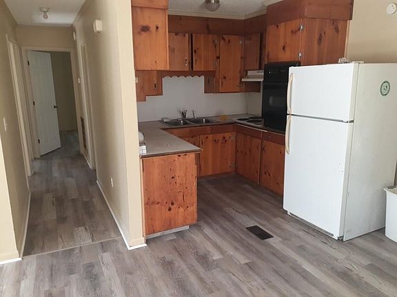 4th image of 900 Dantzler St NE