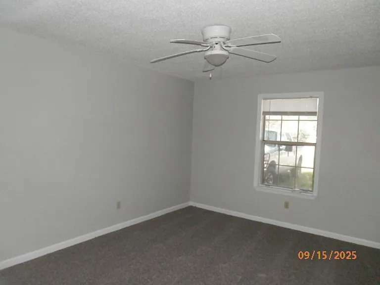 631 Windhaven Dr — Photo 4
