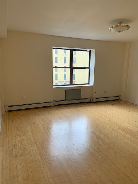 1st image of 109 E 102nd St #4