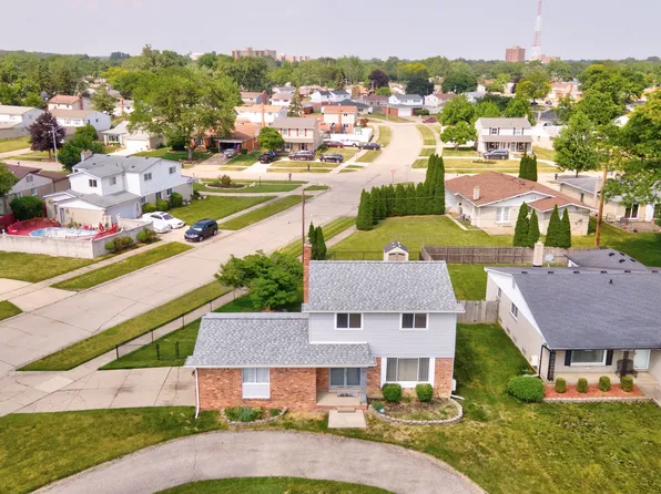 16310 Fairfax St, Southfield, MI 48075