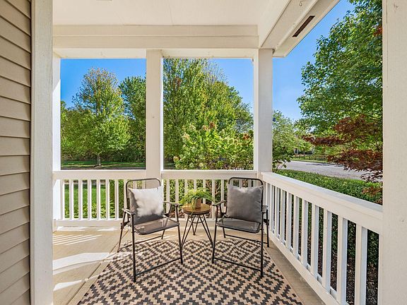 3rd image of 6992 Abbeyfield Dr