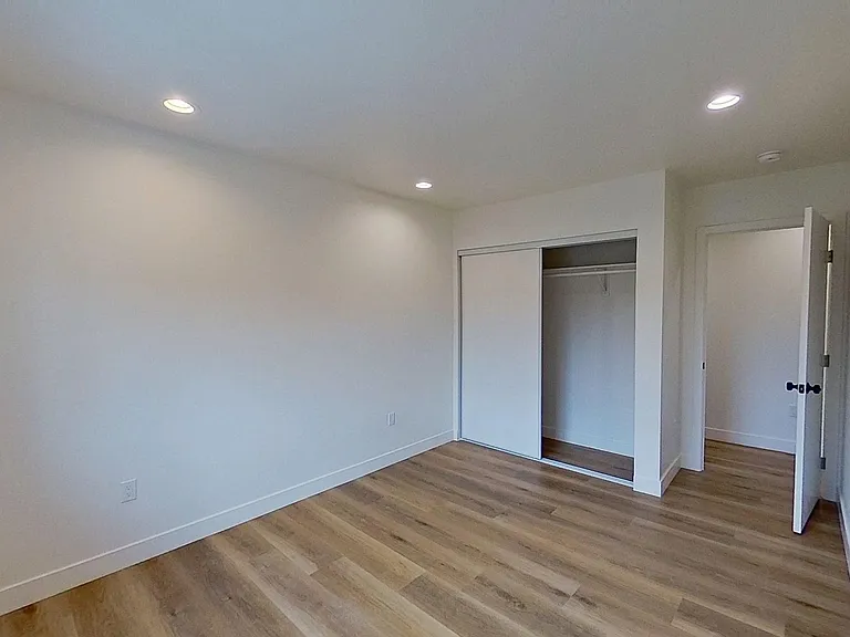 829 N Garfield St — Photo 103