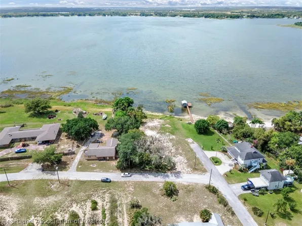 1004 S Todd Dr, Avon Park, FL 33825