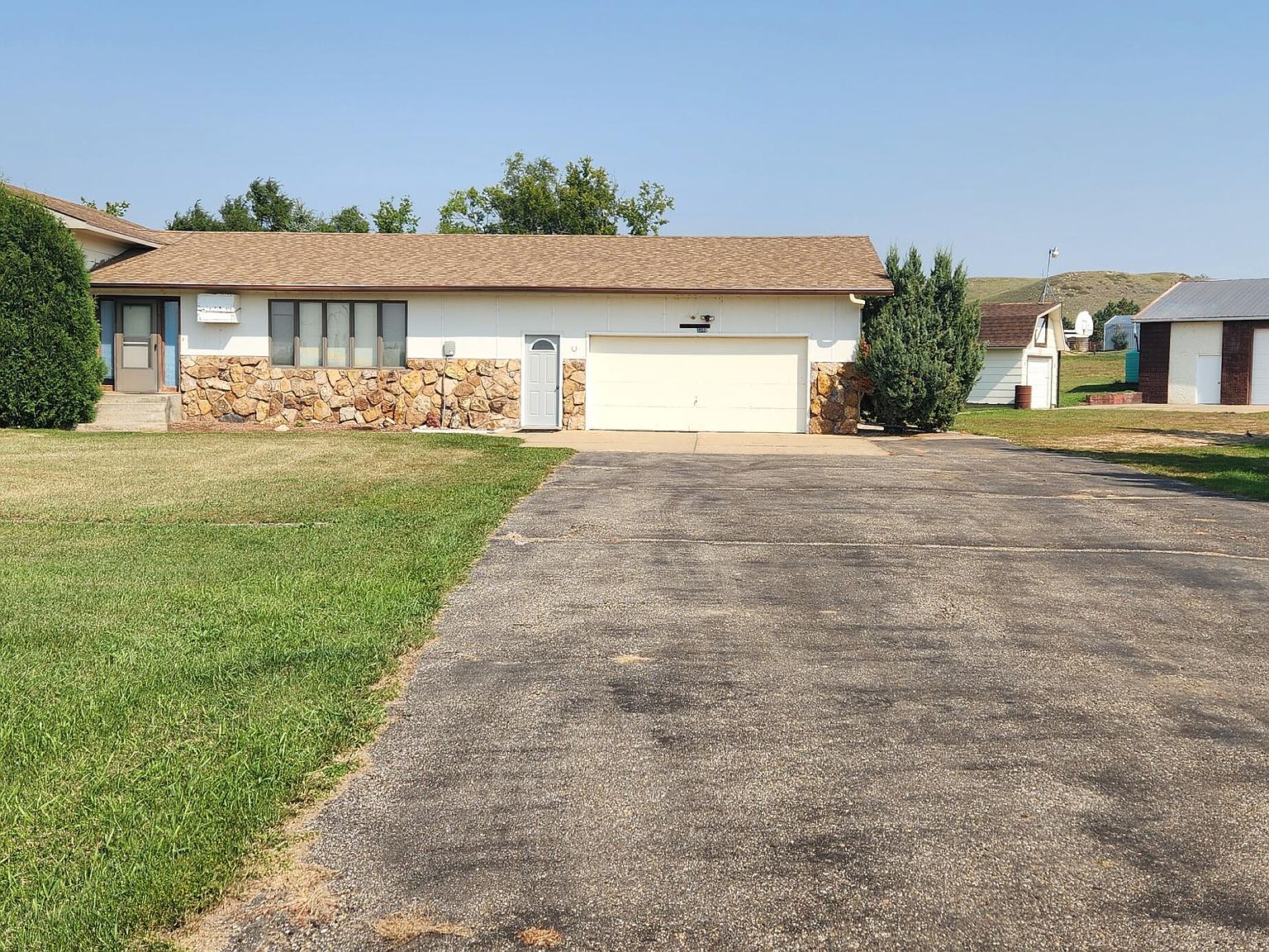 3380 109th Ave SW, Dickinson, ND 58601 MLS 231036 Zillow