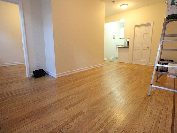 2nd image of 462 W 51st St APT 3