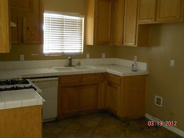 2nd image of 4936 Sammons Ave