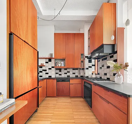 Sold by Compass | media 3