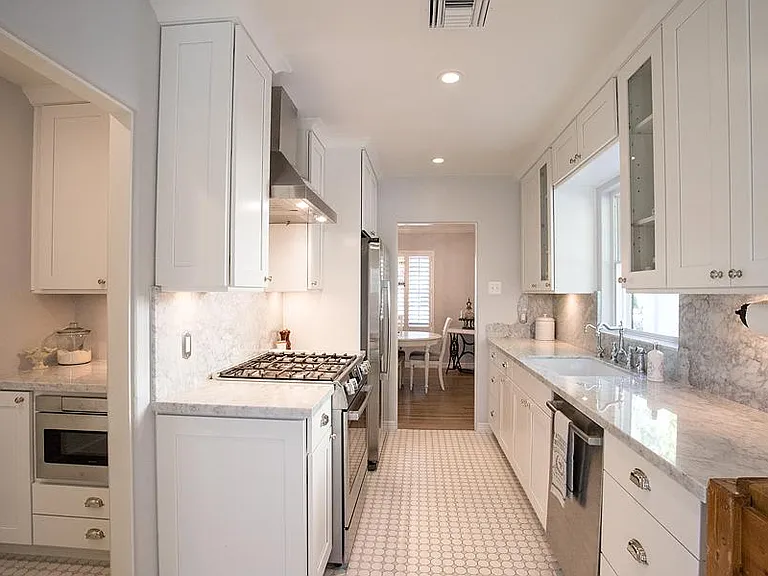 513 W Granada Rd — Photo 12