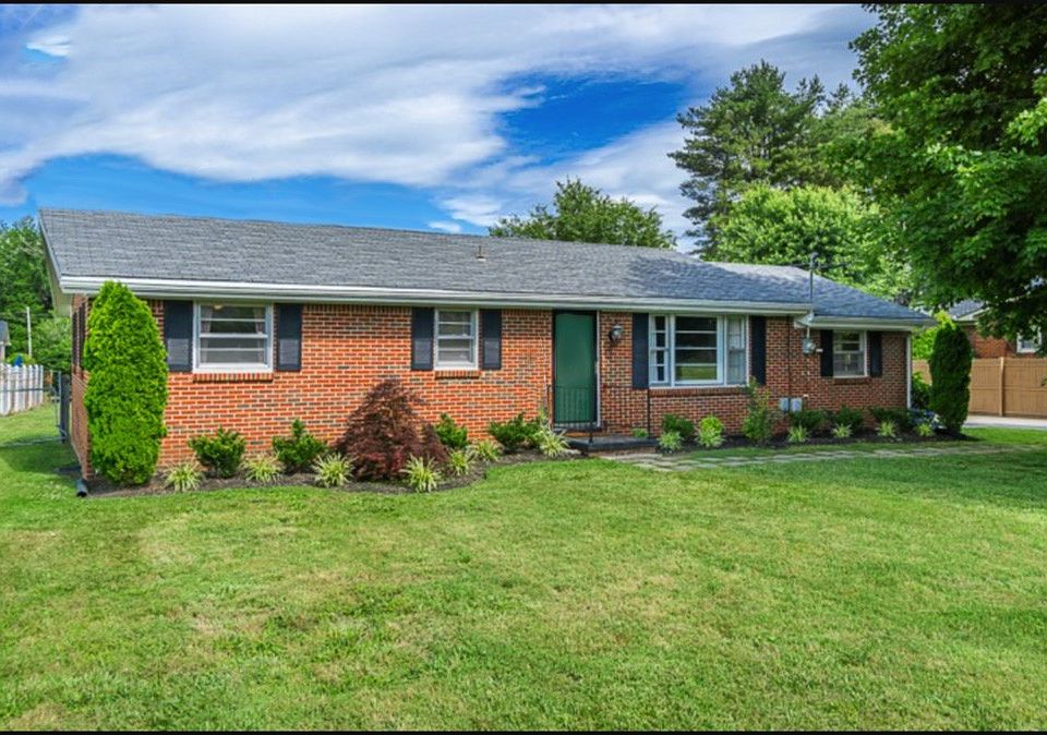 1st image of 409 Charity Ln