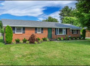 409 Charity Ln, Smithville, TN 37166