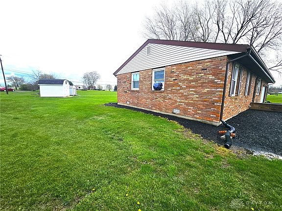2nd image of 717 Lynwood Ct