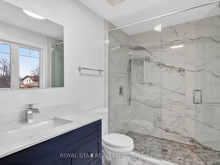 1448 Queensdale Ave — Photo 26