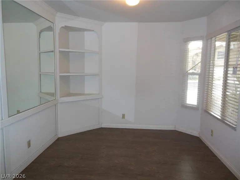 7532 Parnell Ave — Photo 5