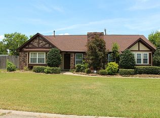 8027 Bayview Dr, Beach City, TX 77523
