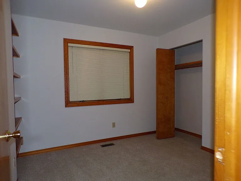 4015 Holiday North Ct — Photo 15