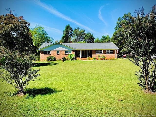 1st image of 909 Hillard Ln