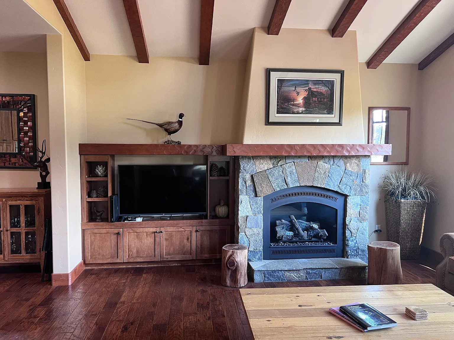 3 bed, 3.5 bath, 2173 sqft, $7,000 — Photo 2
