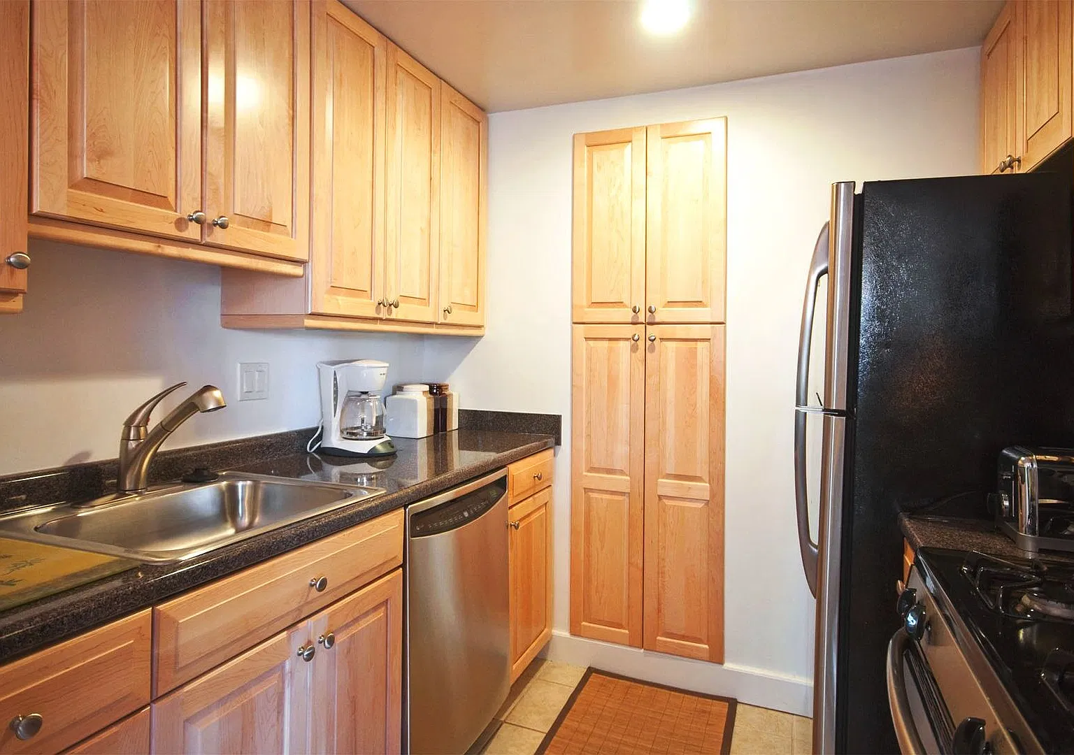 1bed/1.5bath in Brookline — Photo 2