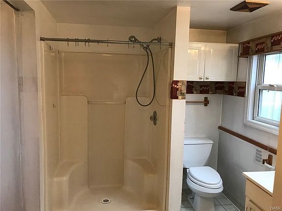 4th image of 2633 Westfield Ave