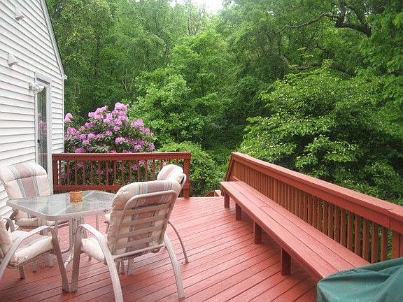 Back deck with all-around bench