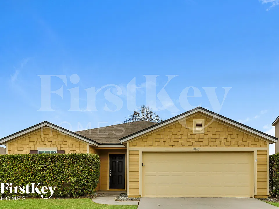 3843 Falcon Crest Dr