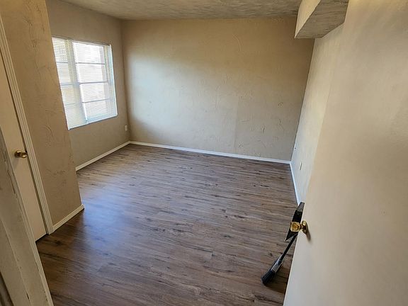 5th image of 3017 N Lee Ave #6