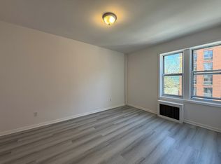 3620 Parsons Blvd APT 5B, Flushing, NY 11354