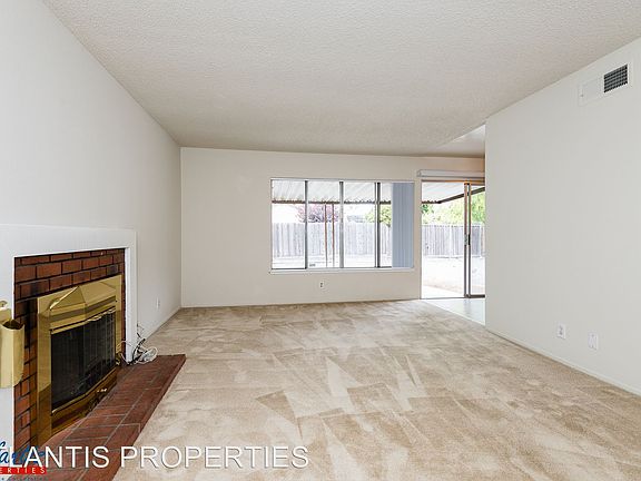3rd image of 5965 Blossom Ave