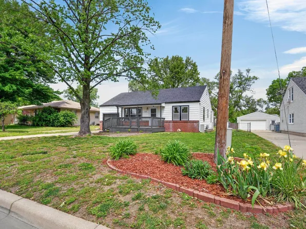 4400 W 11th St N, Wichita, KS 67212