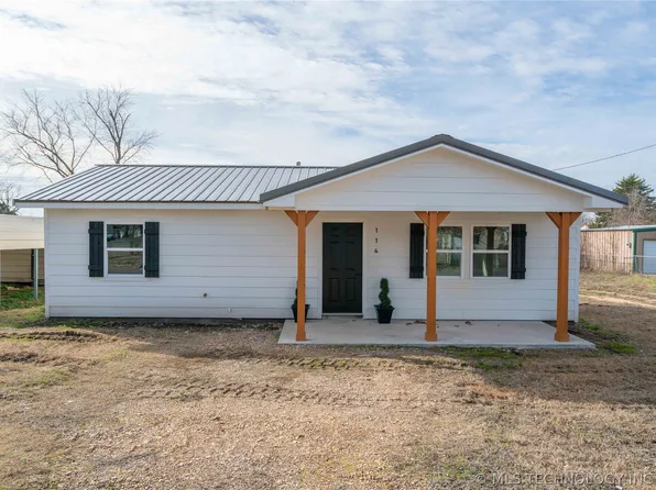 114 E 5th St, Gore, OK 74435